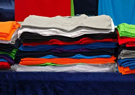 magliette colorate stampate